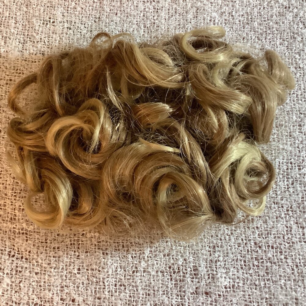 Hair Piece Comb Curls